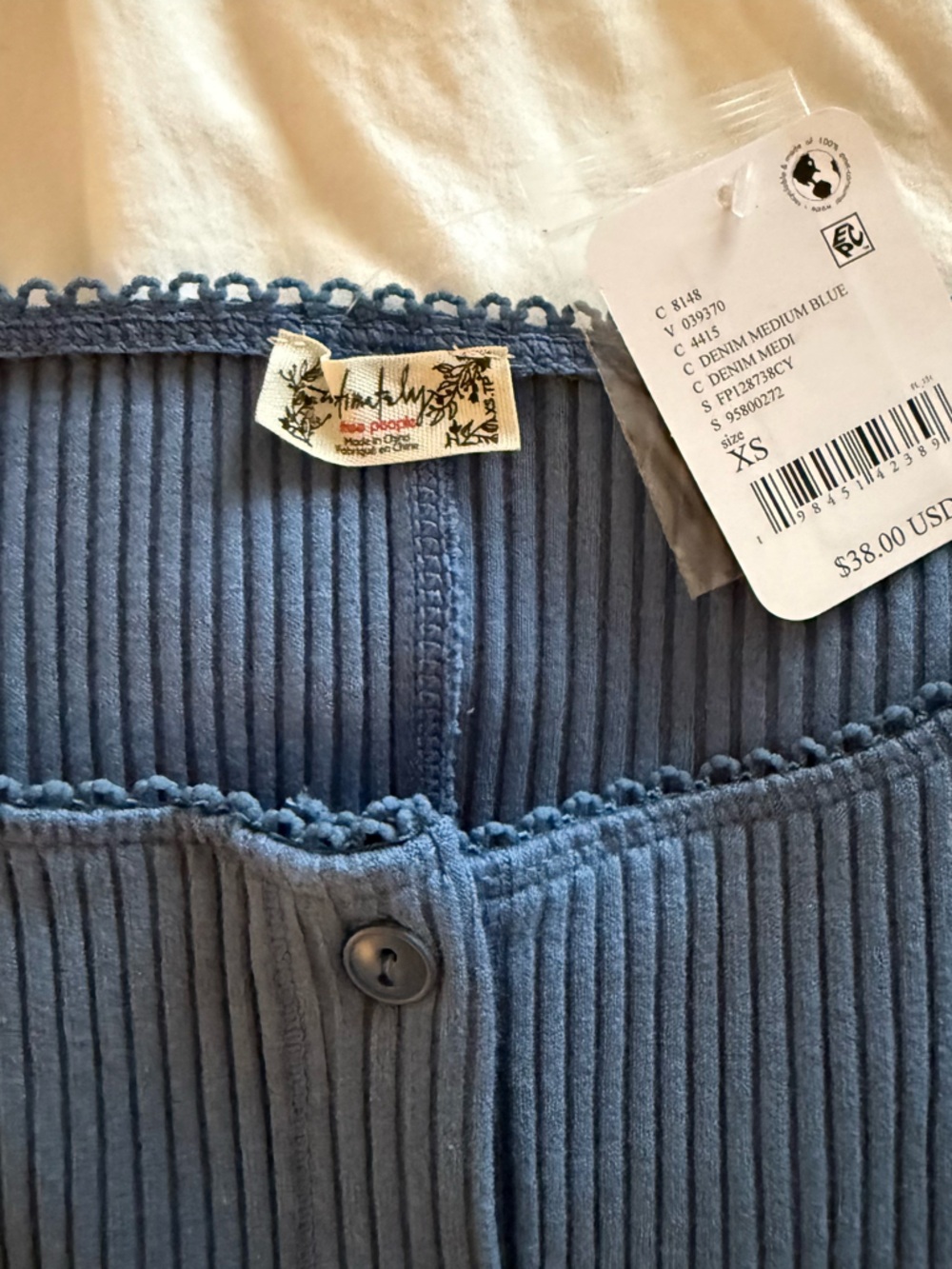 Free people Blue Ribbed Button-Front Women’s Top - Picture 2 of 2